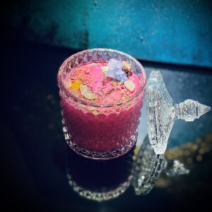 Алхимична Свещ "Прегърни Се"